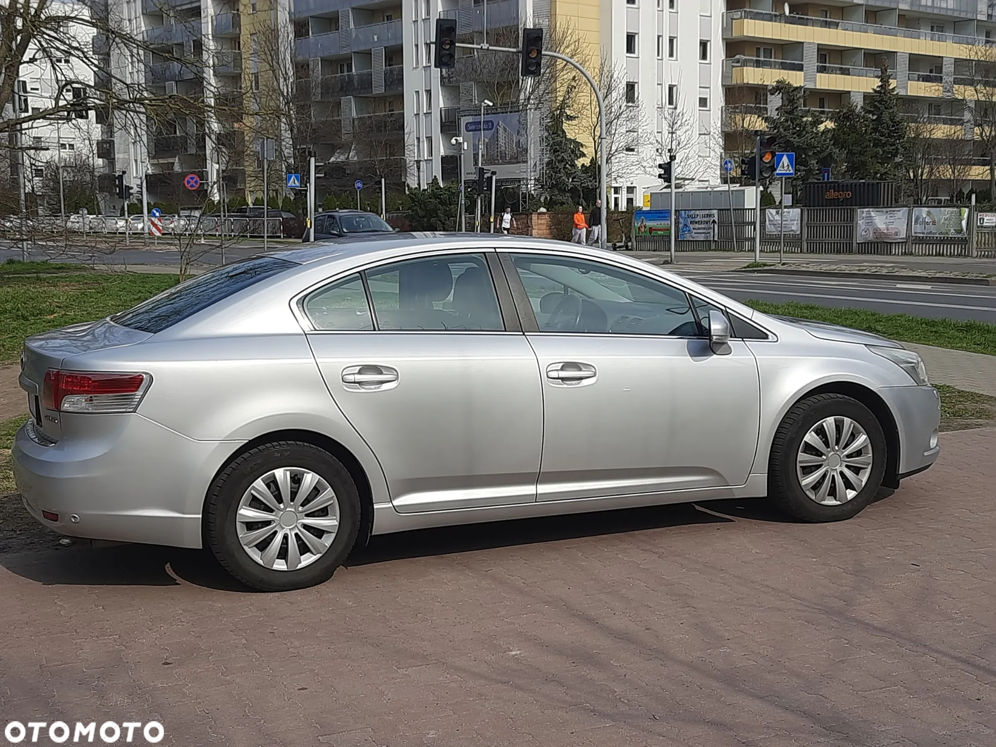 Toyota Avensis - 6