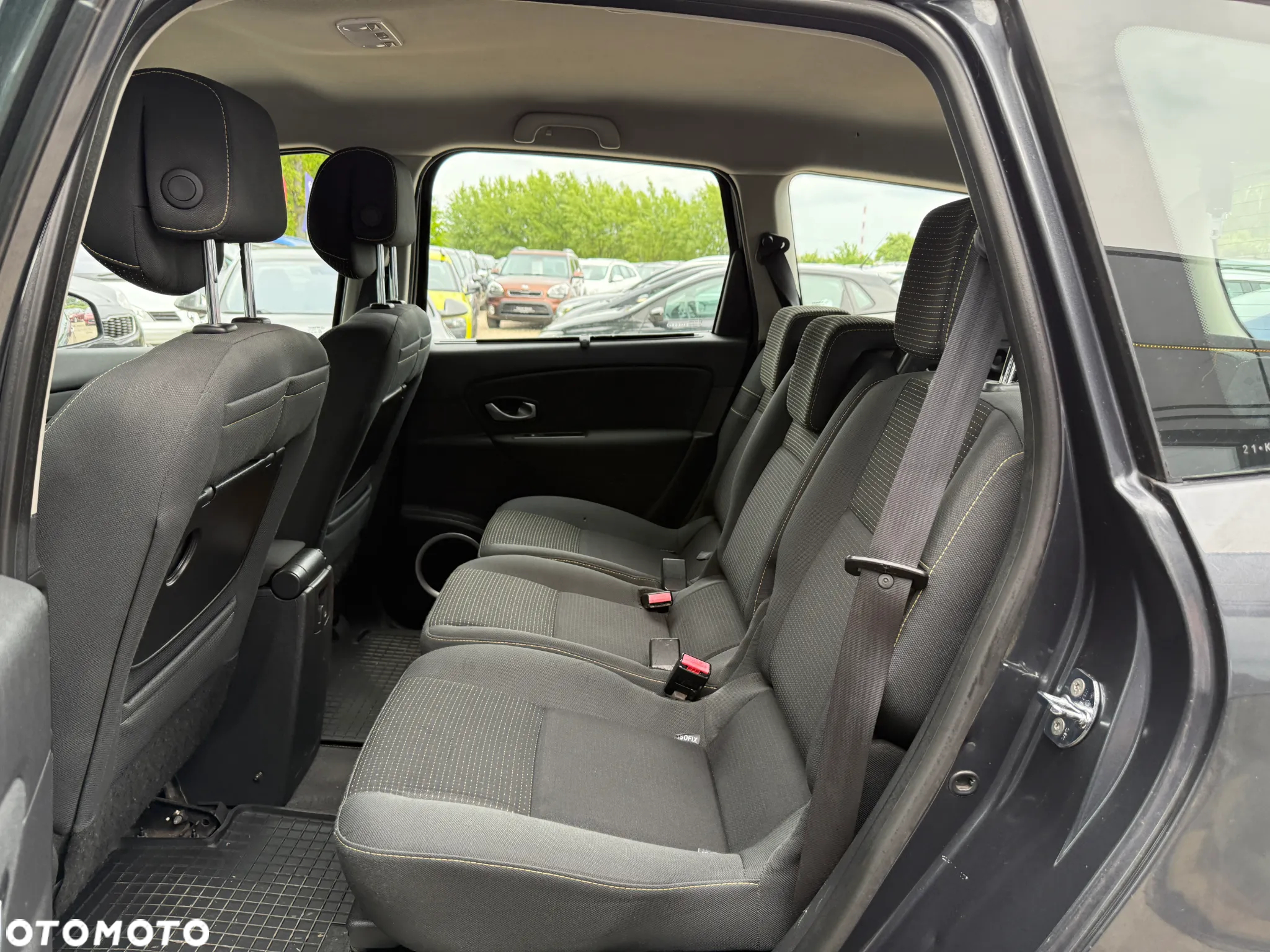 Renault Grand Scenic 2.0 16V Privilege - 27