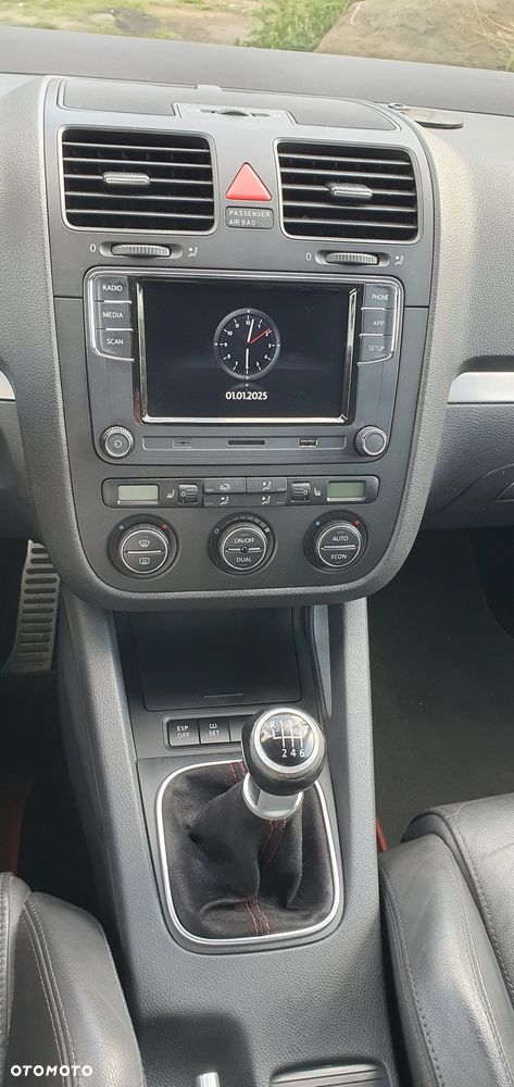 Volkswagen Golf - 21
