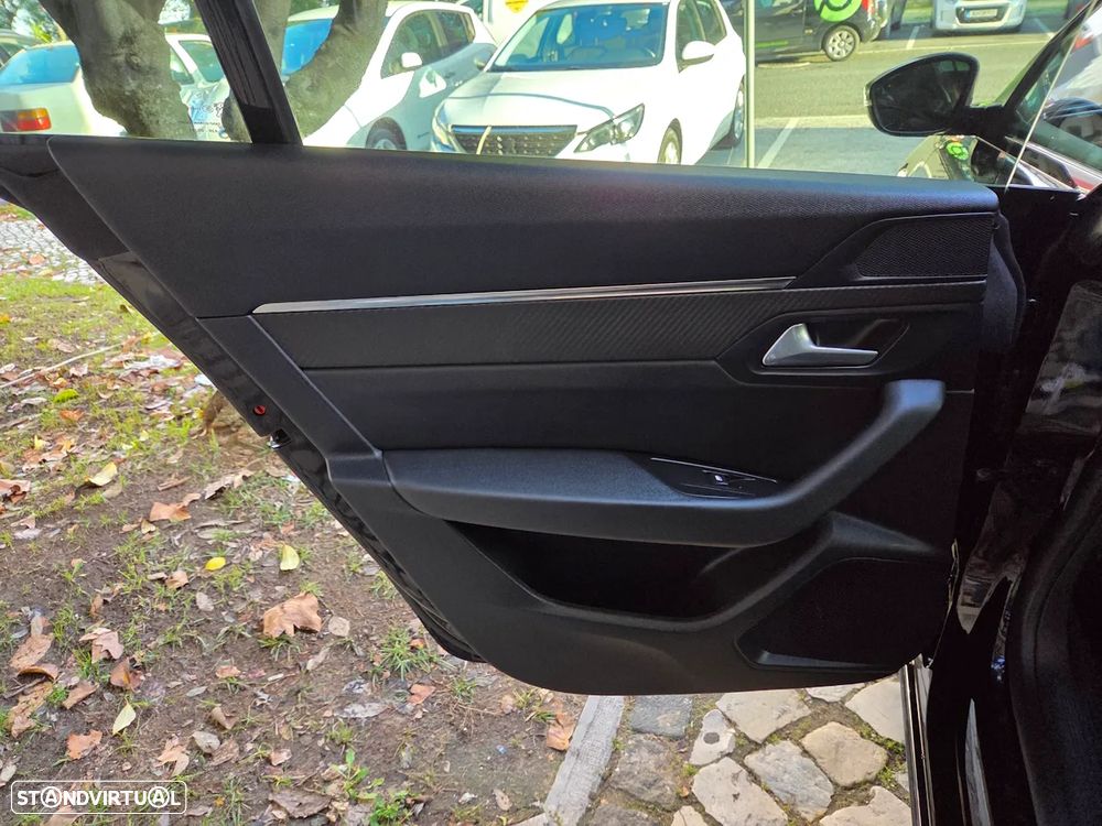 Peugeot 508 Hybrid 225 e-EAT8 Allure Pack - 16