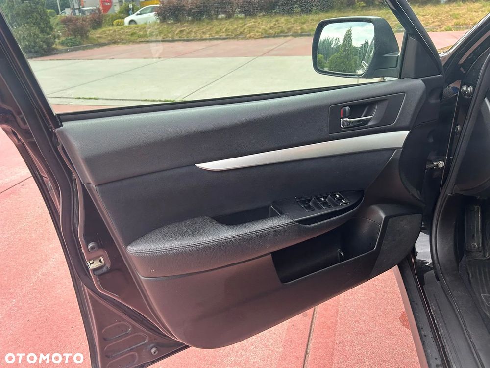 Subaru Legacy 2.0 D Sport - 9