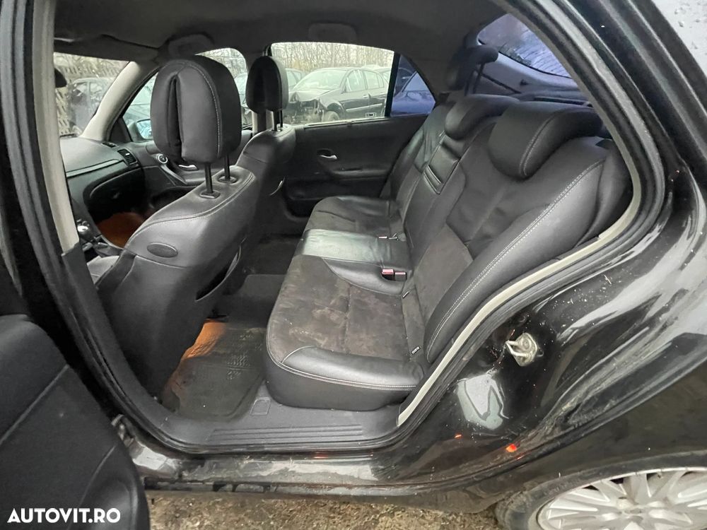 Dezmembrez Renault Laguna II Facelift 2.0 dCi M9R Euro4 110kW 148Hp An 2007 - 8