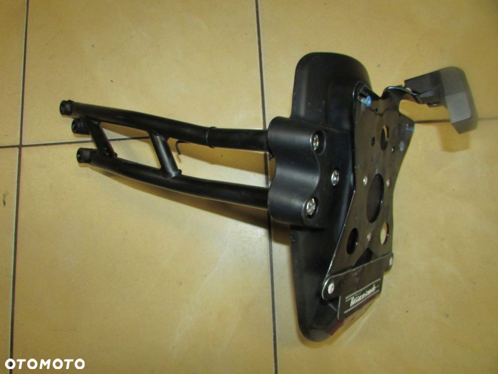 Benelli Leoncino 250 błotnik tył - 1