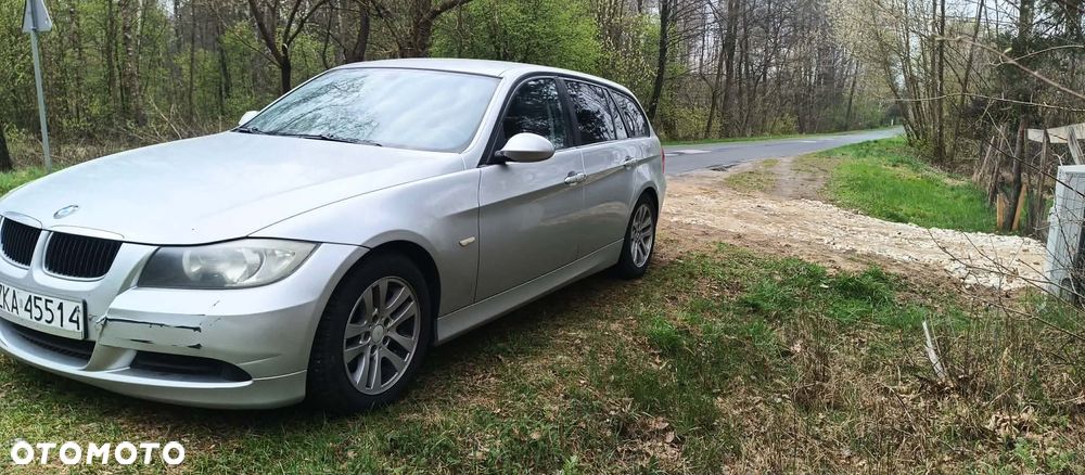 BMW Seria 3 320d DPF - 1