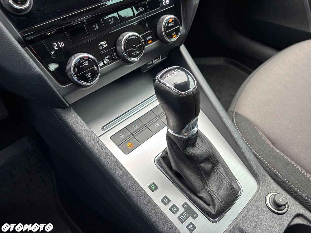 Skoda Octavia 2.0 TSI Ambition DSG - 26