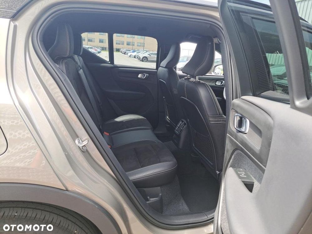 Volvo XC 40 T4 Plug-In Hybrid R-Design - 7