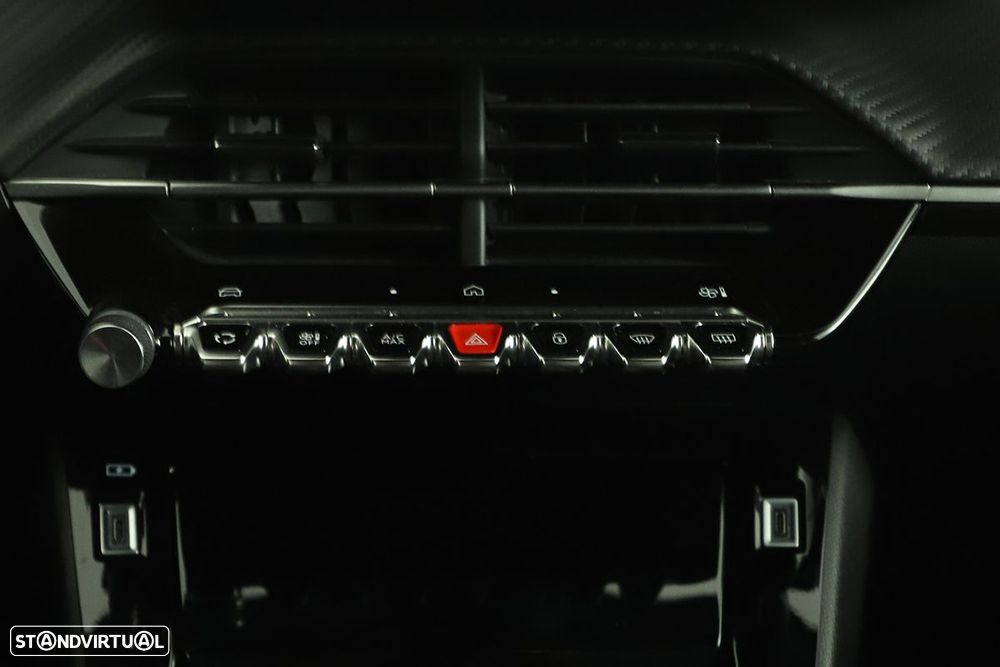 Peugeot 2008 1.2 PureTech Allure - 11