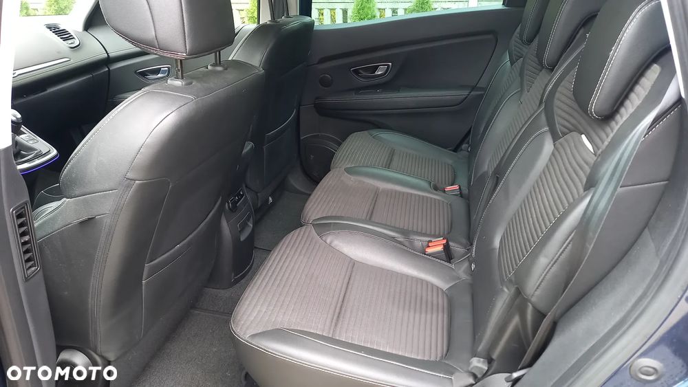 Renault Grand Scenic - 13