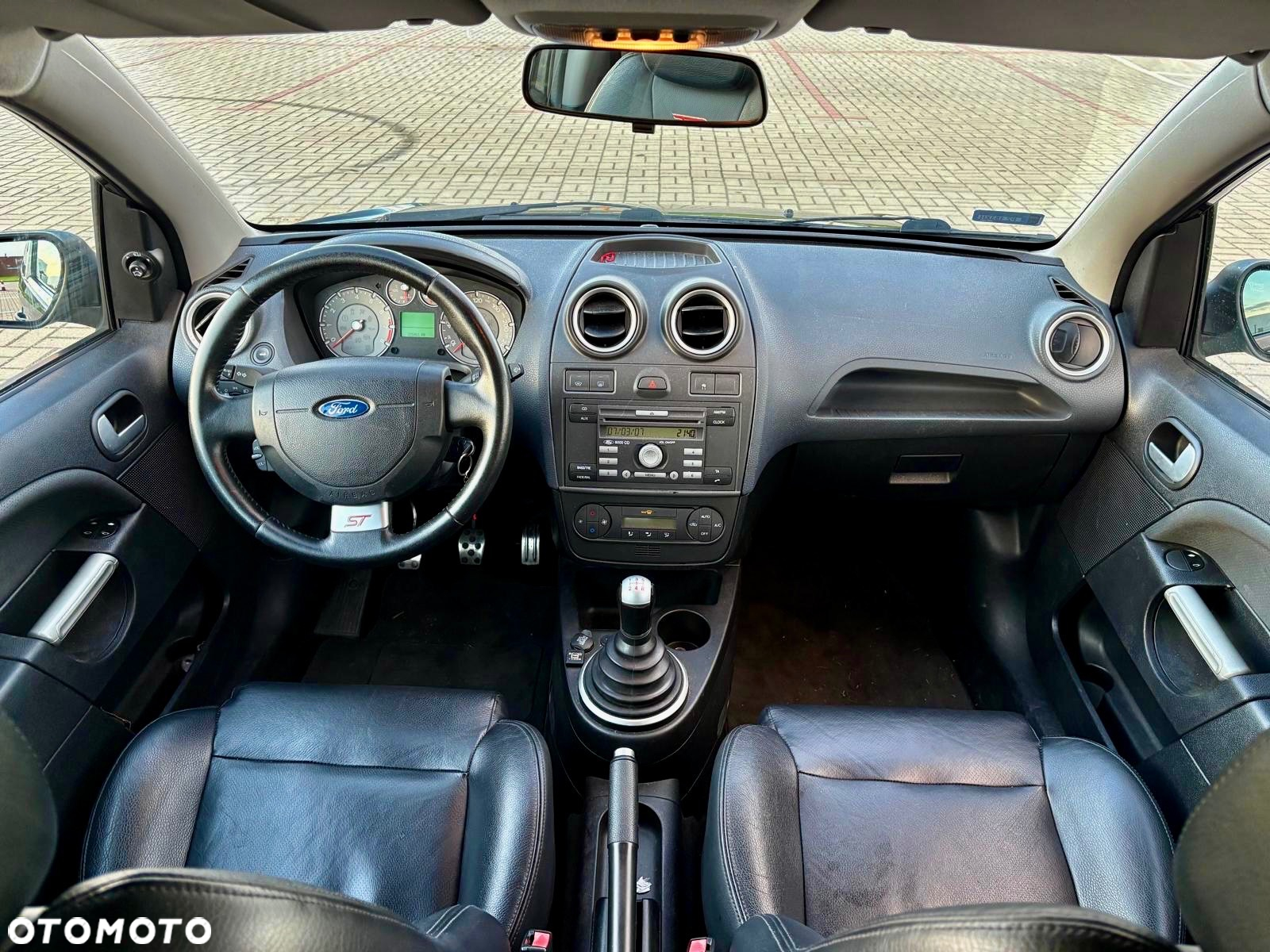Ford Fiesta 2.0 ST - 15