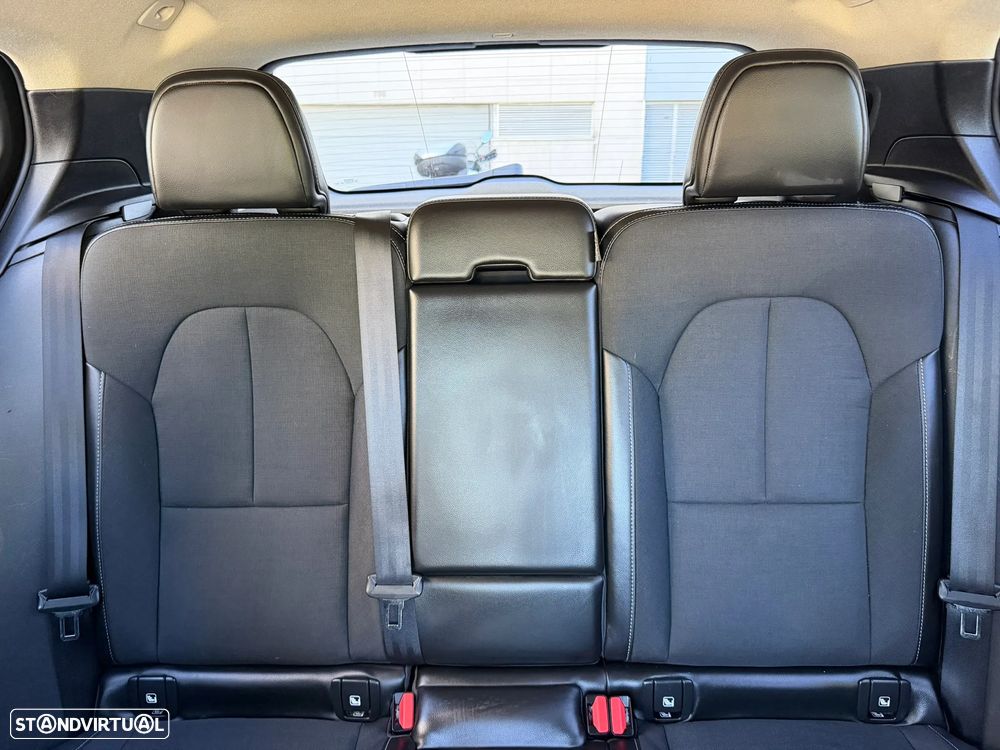 Volvo XC 40 T3 Momentum - 21