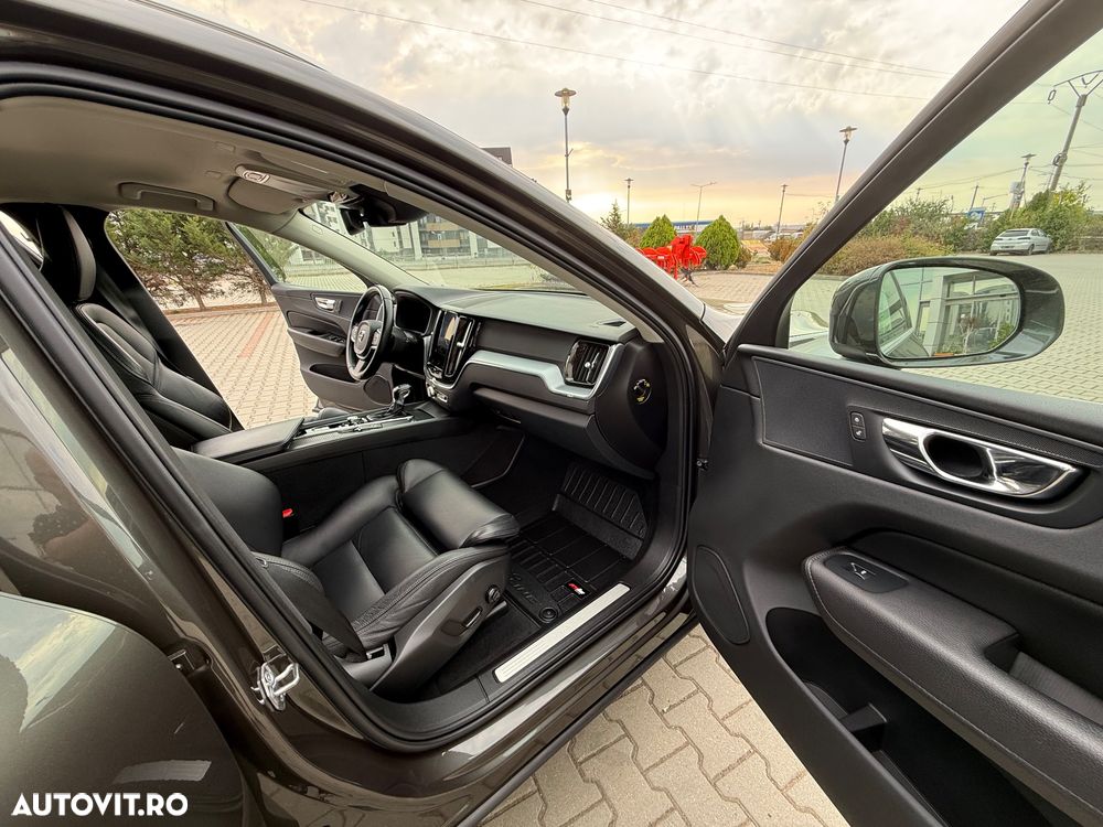 Volvo XC 60 D4 Geartronic Momentum Pro - 9