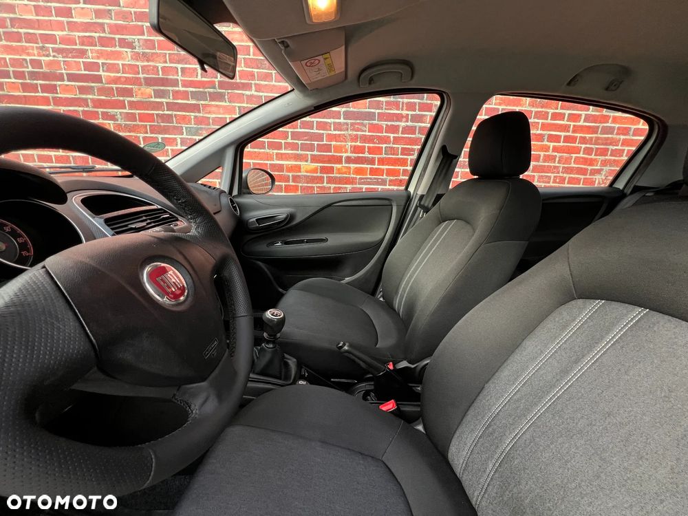 Fiat Punto 1.4 Easy S&S - 12