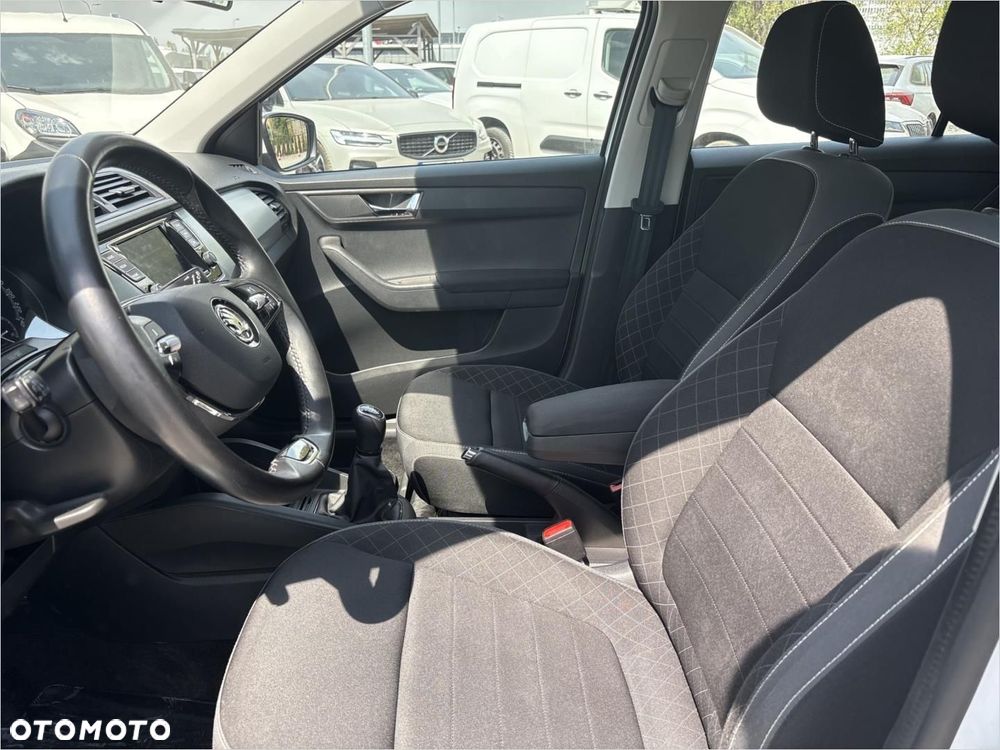 Skoda Fabia 1.0 TSI Ambition - 10