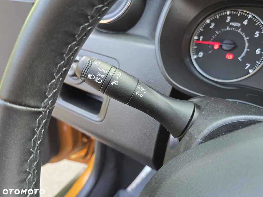 Dacia Duster 1.6 SCe Prestige - 26