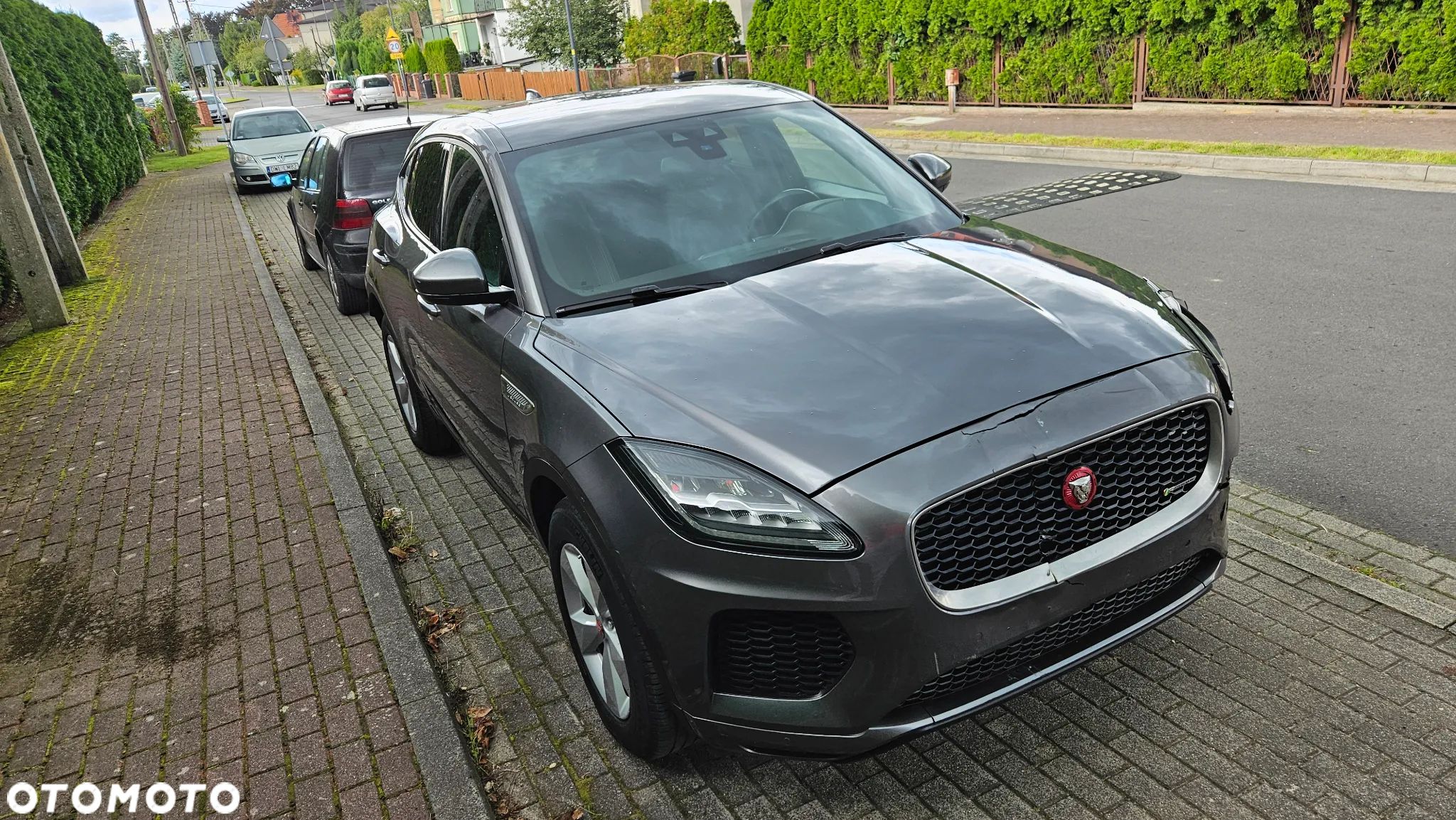 Jaguar E-Pace 2.0 i4D FWD R-Dynamic S - 1