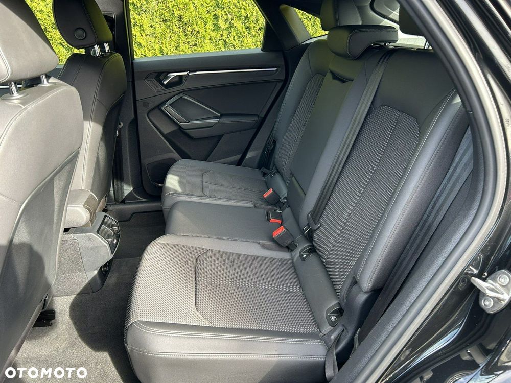 Audi Q3 Sportback 35 TDI S tronic S line - 17