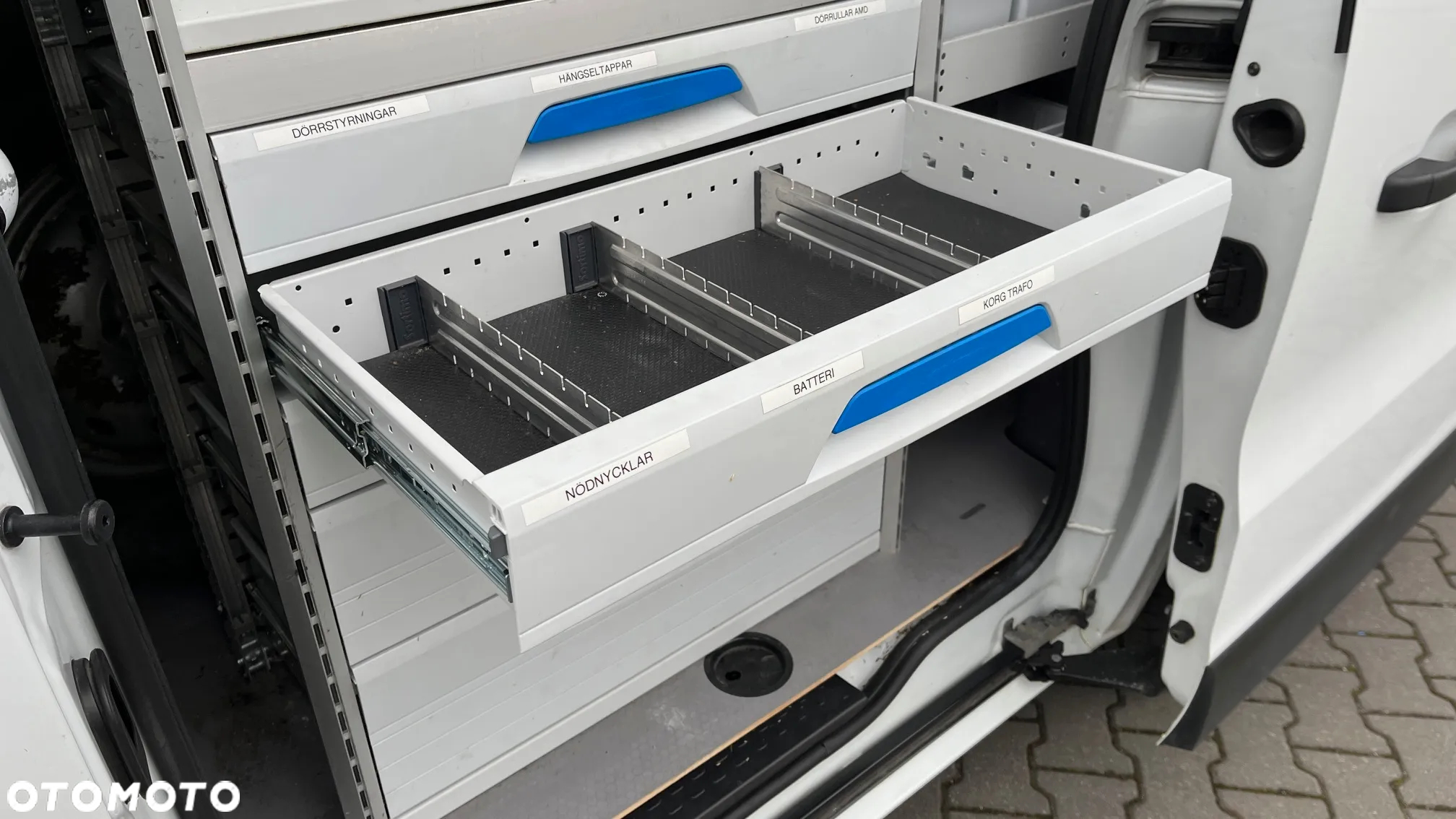 Renault Trafic Blaszak Zabudowa - 16