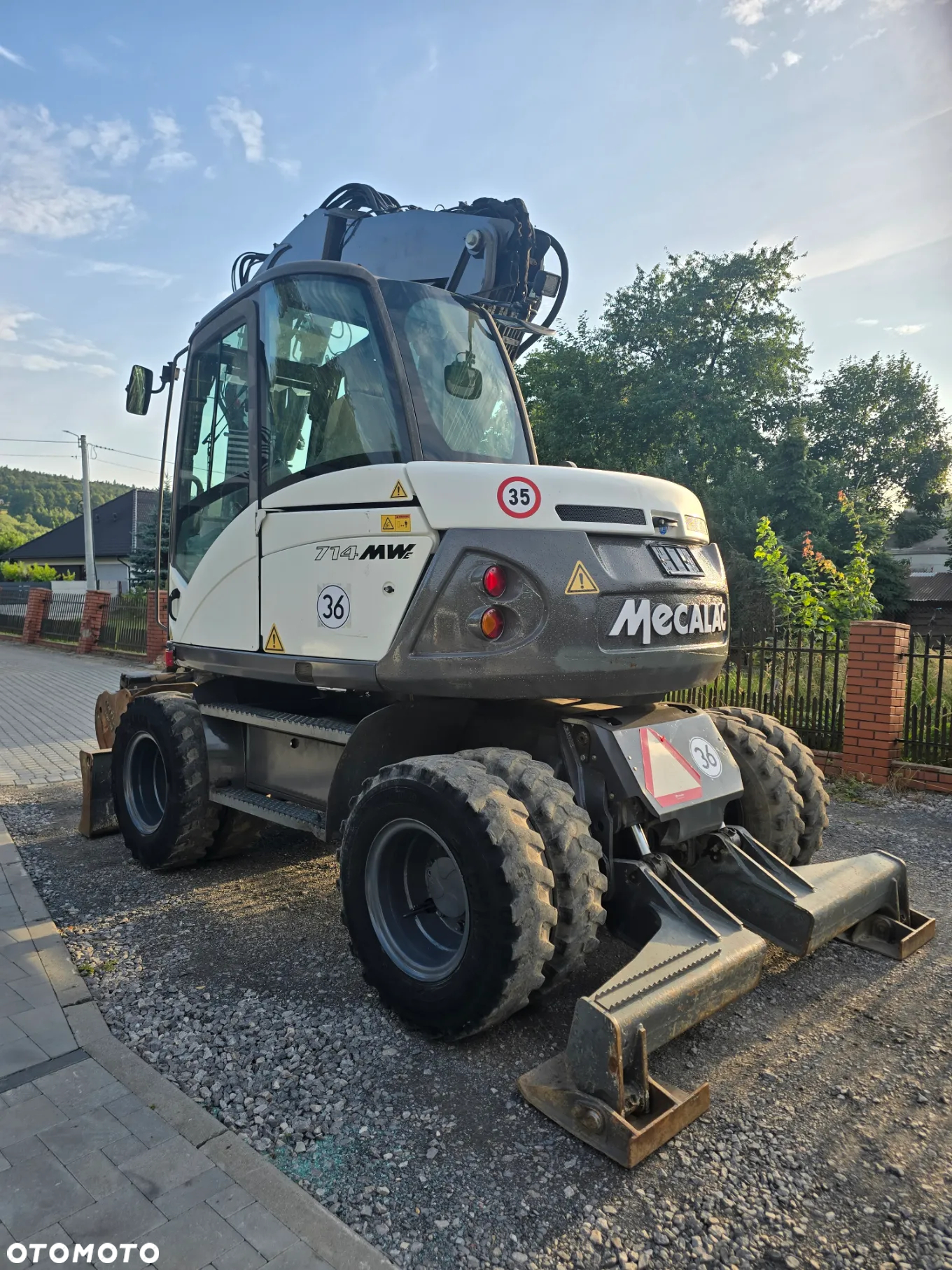 Mecalac 714MWe - 7