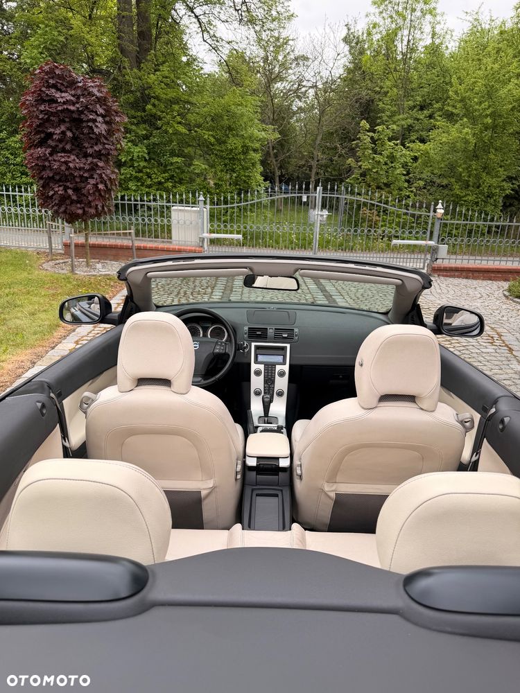 Volvo C70 2.0D Powershift Momentum - 12