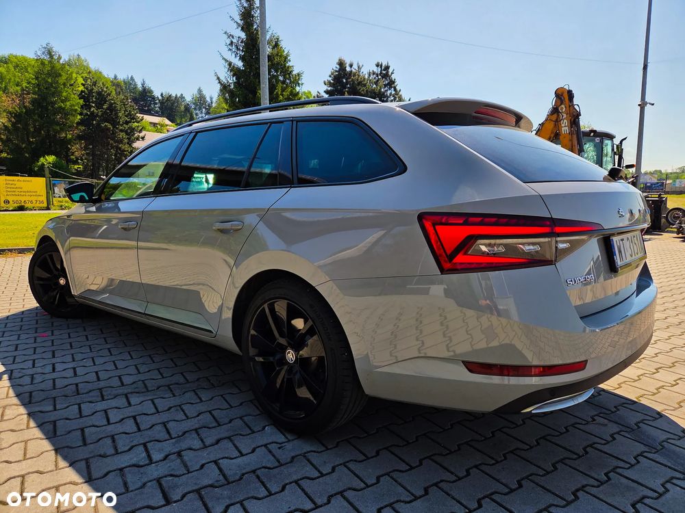 Skoda Superb 2.0 TDI SCR Sportline DSG - 17