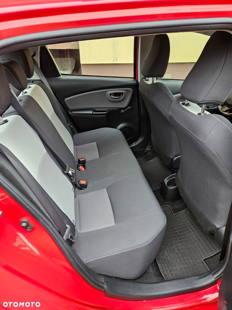 Toyota Yaris 1.5 Premium - 10
