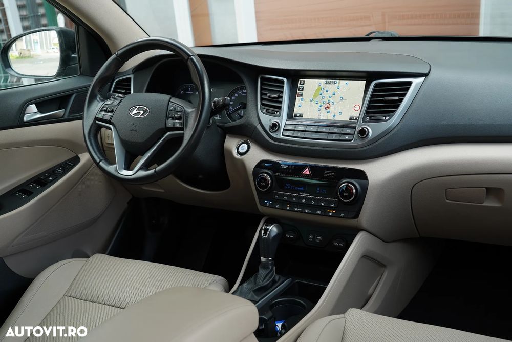 Hyundai Tucson 2.0 CRDI 4WD 6AT Premium+ - 13