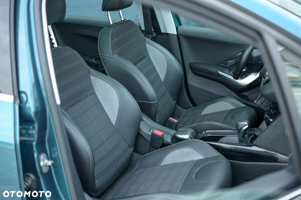 Peugeot 2008 - 11