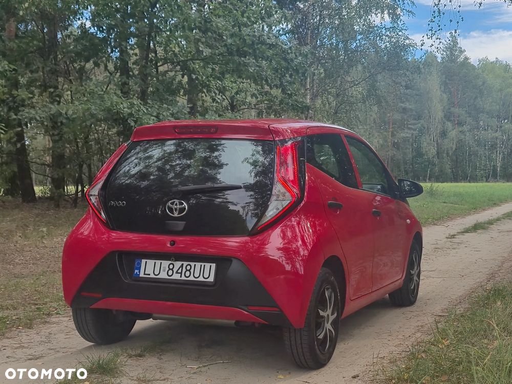 Toyota Aygo x-play - 9