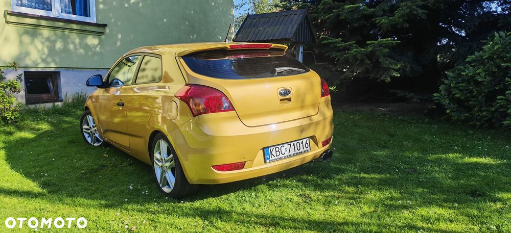 Kia ProCeed - 2