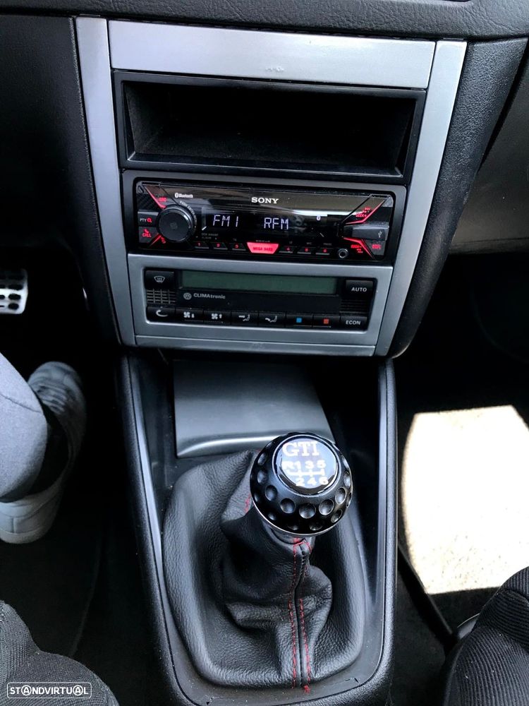 VW Golf Variant - 6