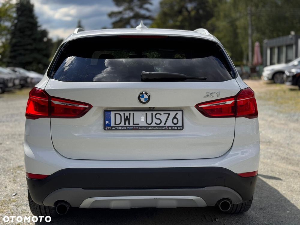 BMW X1 xDrive25i GPF xLine - 28