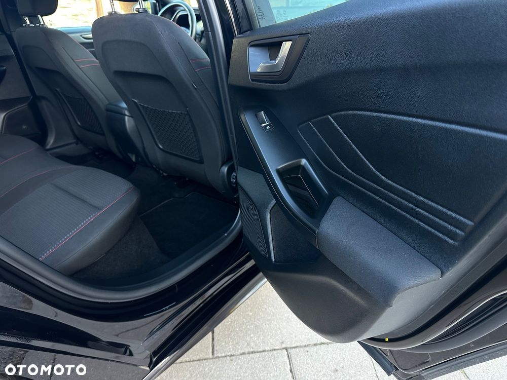 Ford Focus - 21