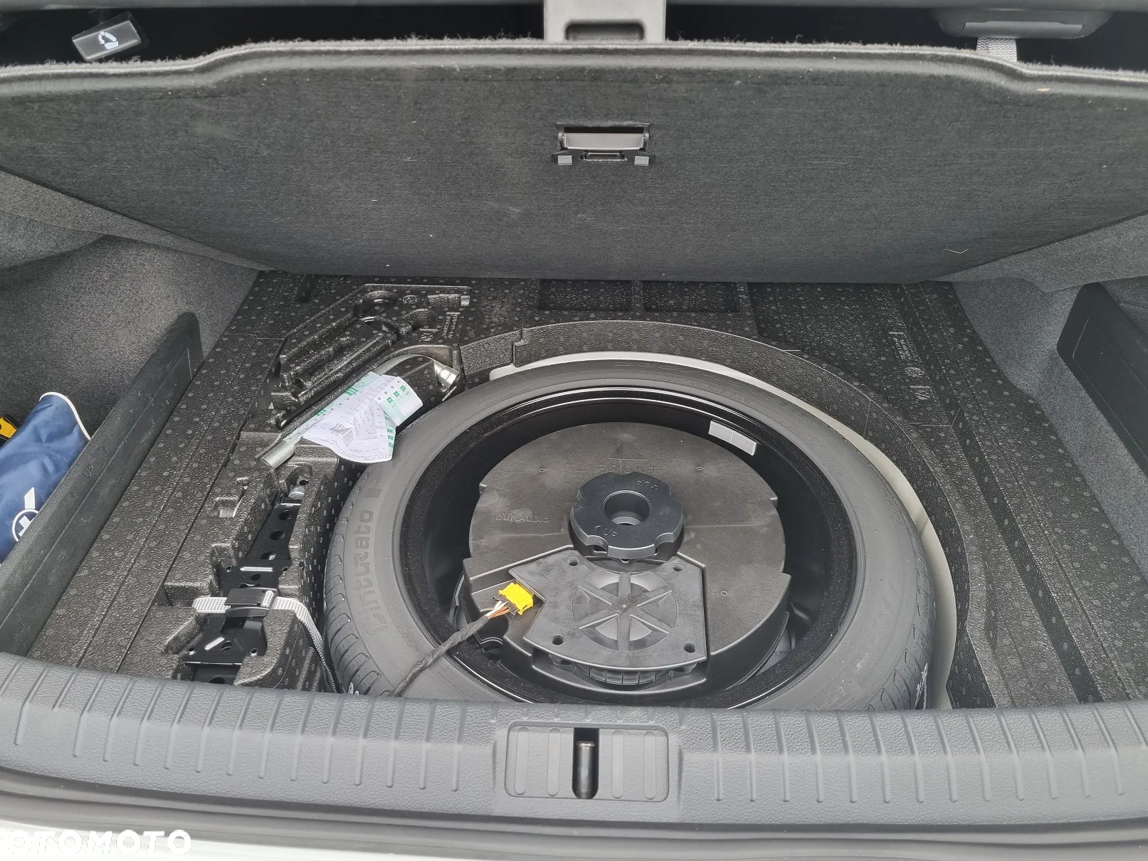 Volkswagen Passat - 13