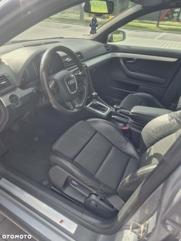 Audi A4 Limousine 2.0 TDI DPF - 9