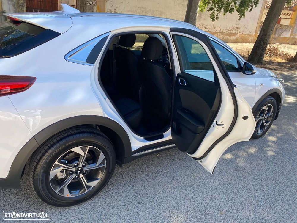 Kia XCeed - 24