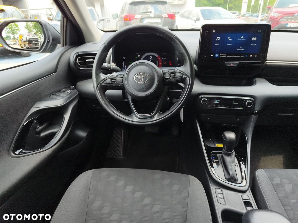 Toyota Yaris Hybrid 1.5 Style - 13