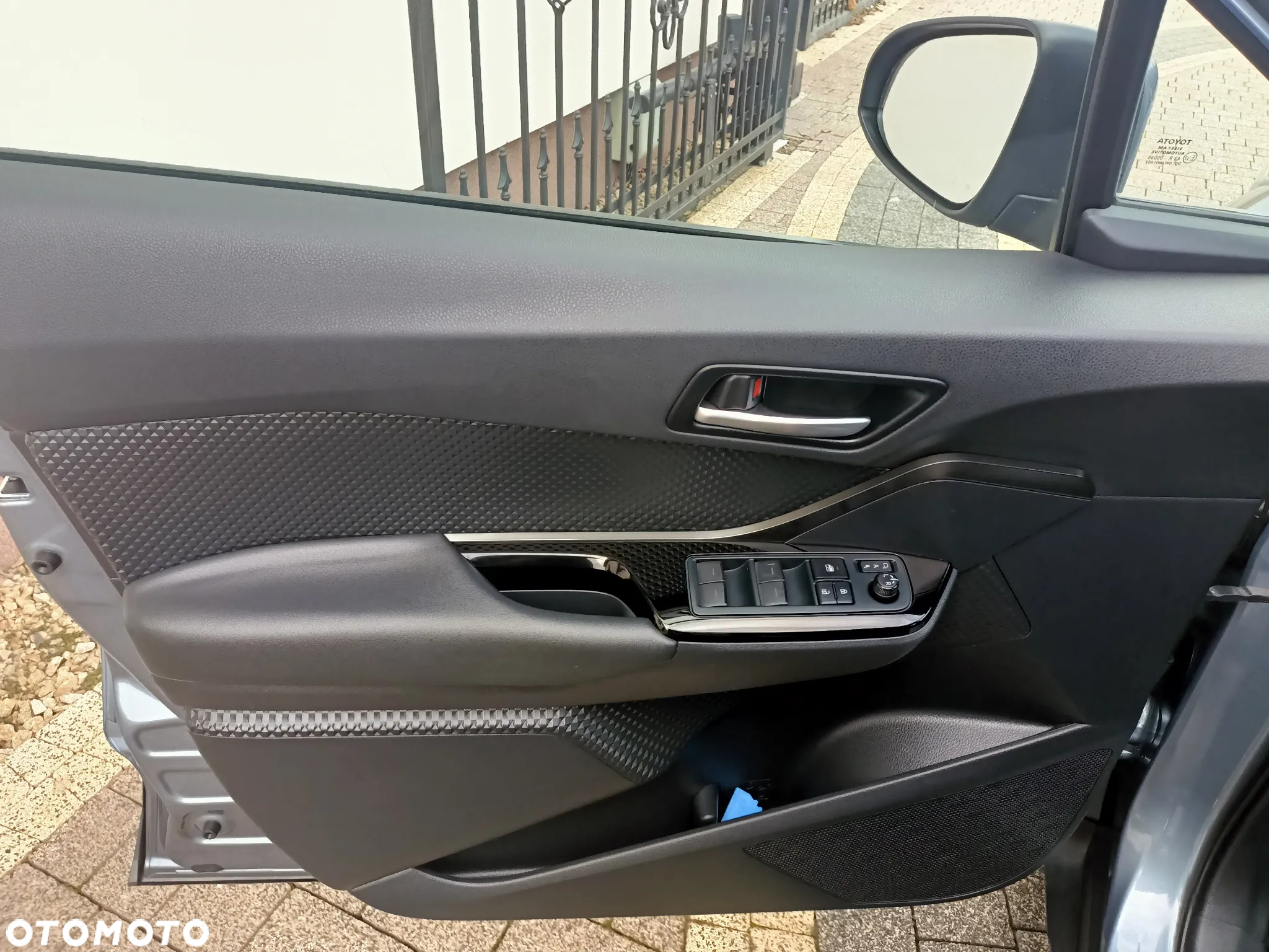 Toyota C-HR 2.0 Hybrid Style - 15