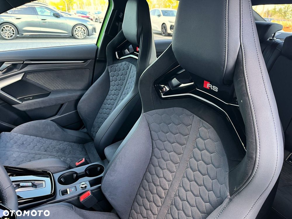 Audi RS3 Limousine - 23