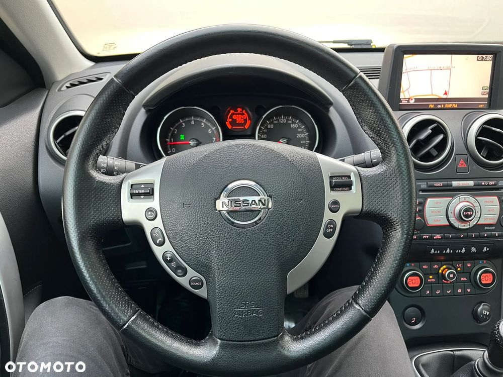 Nissan Qashqai 2.0 4 x 4 tekna - 29