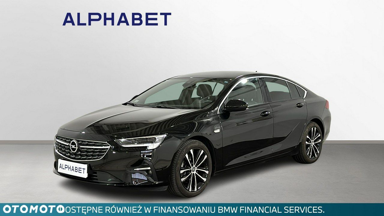 Opel Insignia - 1