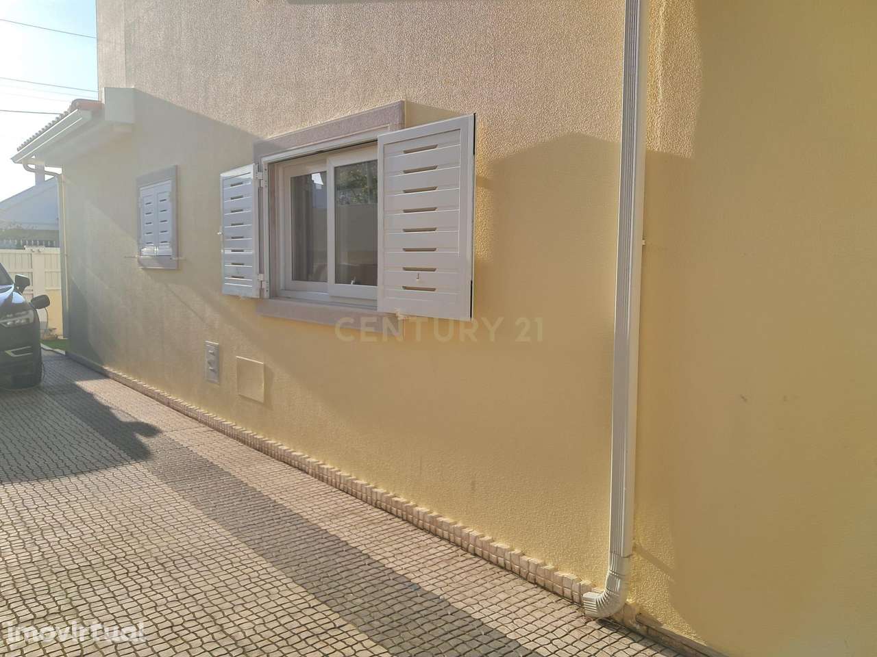Moradia T4 com Piscina de Água Salgada | Quinta de Valadares - Grande imagem: 4/15
