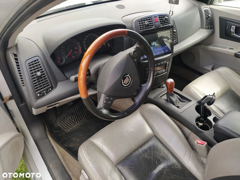 Cadillac CTS 3.2 V6 - 5