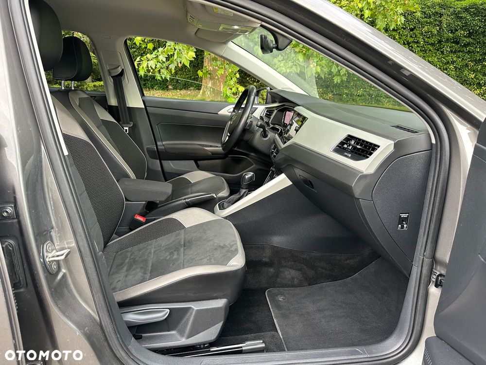 Volkswagen Polo 1.0 TSI Highline DSG - 29