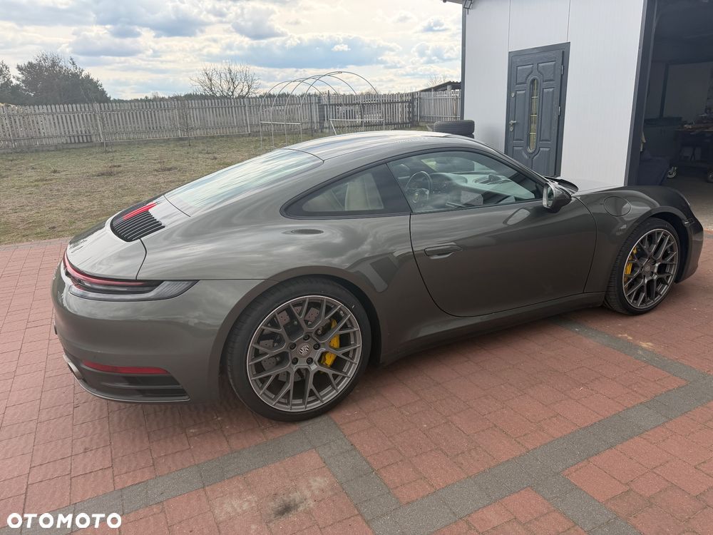 Porsche 911 - 16