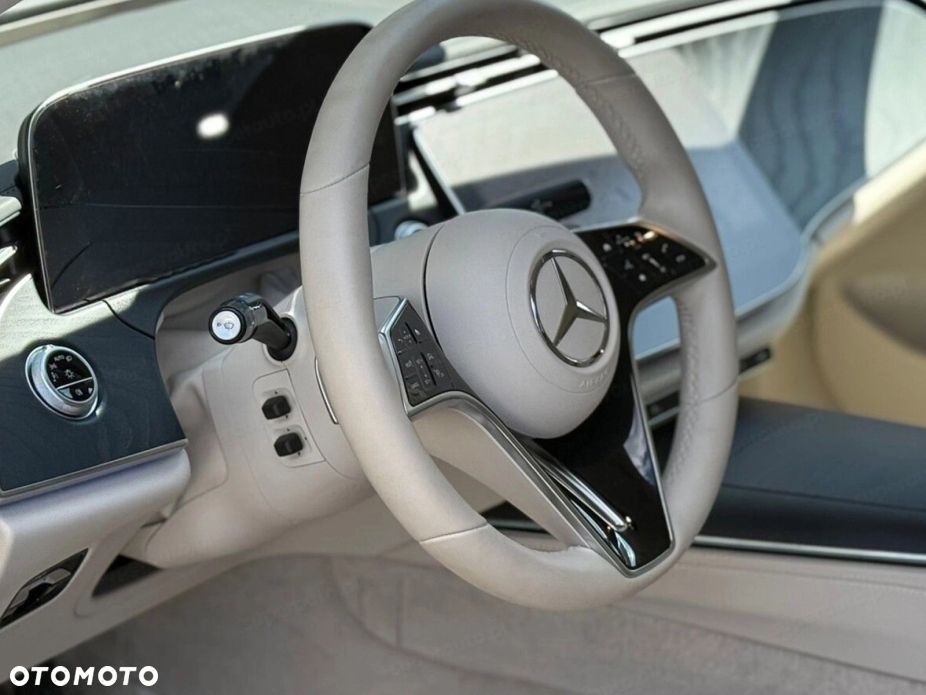 Mercedes-Benz Klasa E 220 d mHEV 4-Matic Exclusive 9G-Tronic - 10