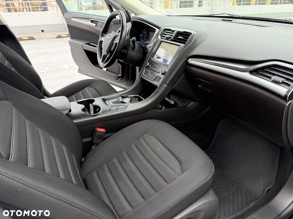 Ford Mondeo 2.0 TDCi Trend PowerShift - 26