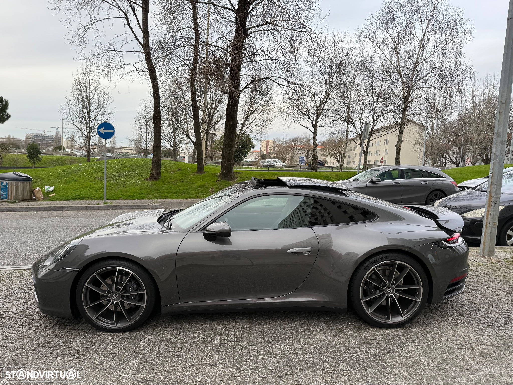 Porsche 911 (992) Carrera PDK - 10