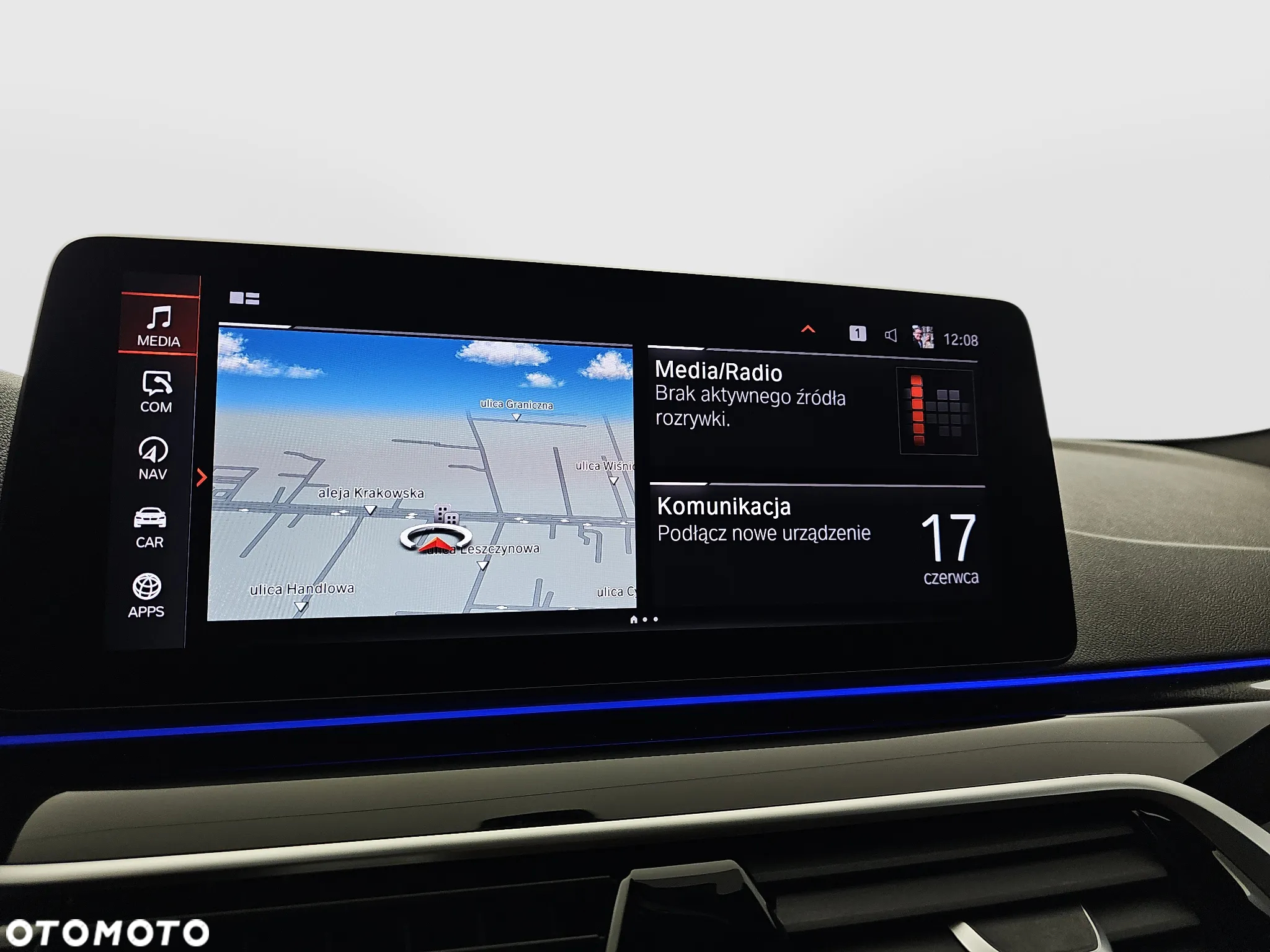BMW Seria 5 M550i xDrive - 23