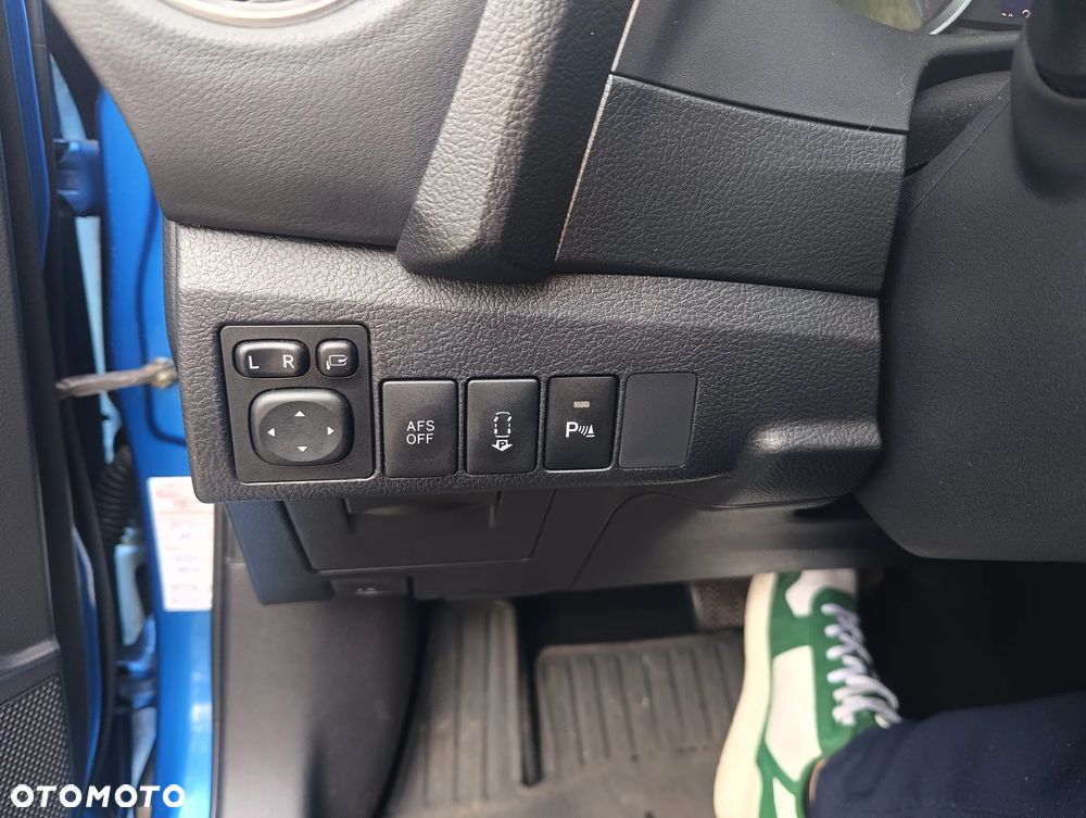 Toyota Auris 1.8 HSD Prestige NAVI - 19