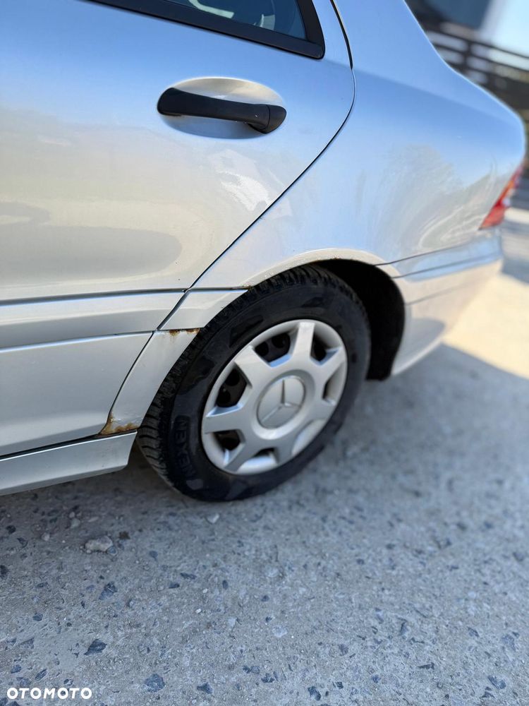 Mercedes-Benz Klasa C 180 Kompressor Classic - 7